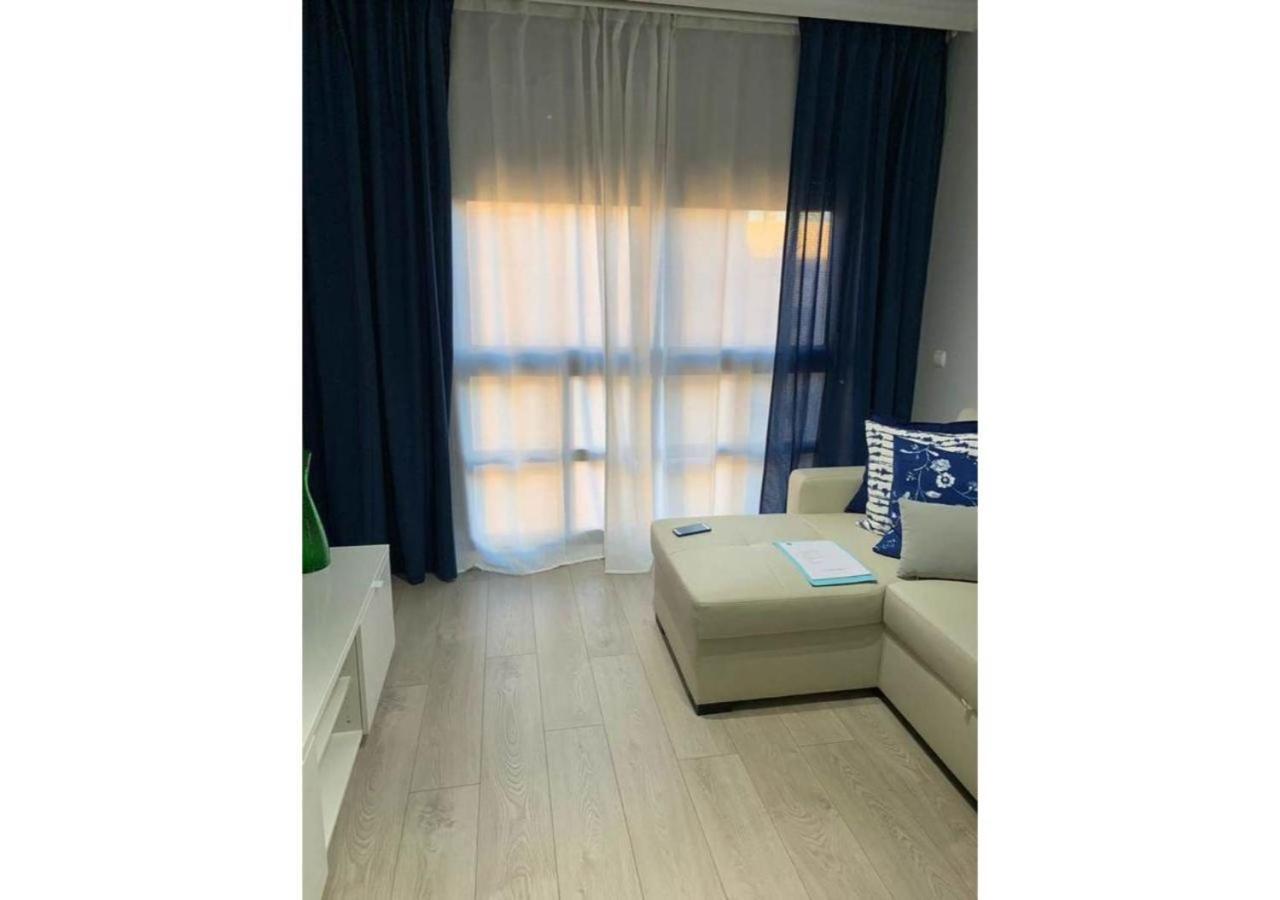 Pirra 44 Suite. Wanda Metropolitan, Aeropuerto, Ifema. Madrid